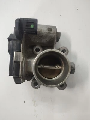 Cuerpo de acelerador de inyección de combustible usado se adapta a: Chevrolet Malibu 2016 válvula de acelerador ass Foto 1 de 3