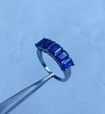 Anello Zaffiro Blu Creato in Laboratorio | Cinque Pietre Taglio Smeraldo |... - Immagine 1 di 4