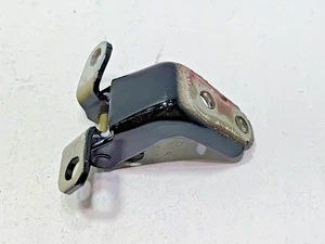 HONDA PILOT 2016-2022 REAR RIGHT PASSENGER DOOR LOWER HINGE OEM = G542P = - Picture 1 of 17