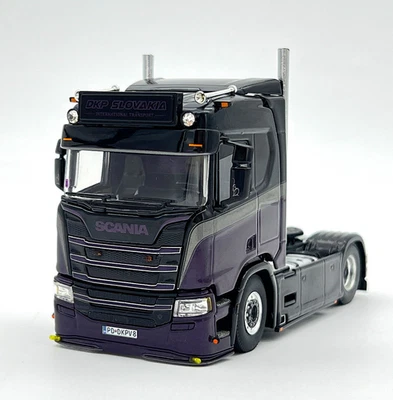 Scania R normal CR20N 4x2 "DKP" WSI truck models 1:50 scale - Image 1 of 4