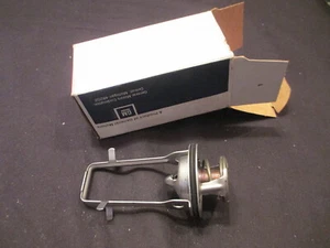 Termostato refrigerante de motor DELCO # 131-63 - Imagen 1 de 4