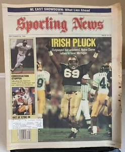 SPORTING NEWS~9/24/90~NOTRE DAME IRISH BEATS MICHIGAN WOLVERINES-COMPLETE MAG - Picture 1 of 1