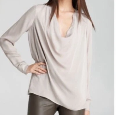 Blusa Vince Marfim Seda Georgette Manga Longa Botão Gola Capuz Feminina 10 M - Imagem 1 de 4
