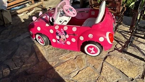 Disney Minnie Mouse Convertible Car 6 Volts Electric Ride-on - Picture 1 of 1