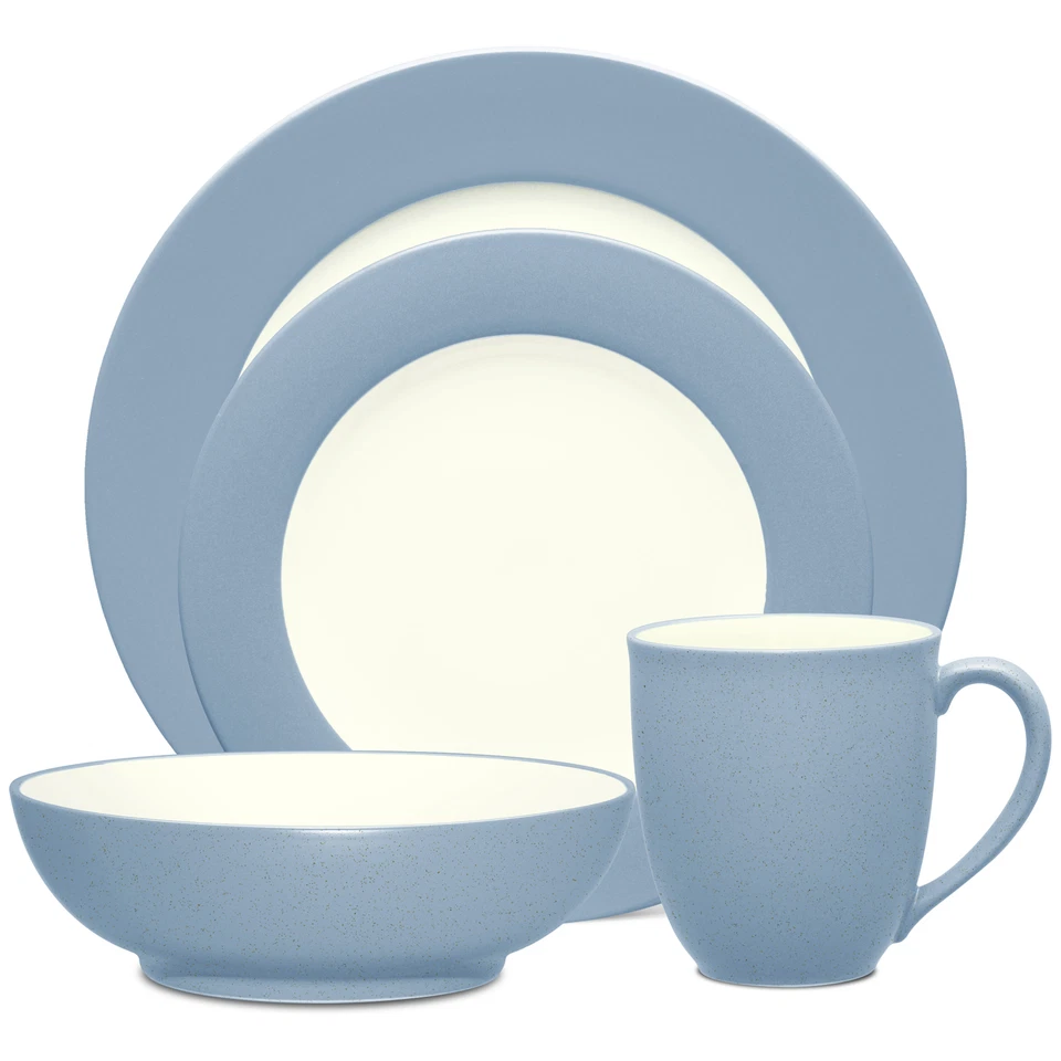 Llanta Noritake Colorwave 4 piezas ajuste de lugar, azul Foto 1 de 1