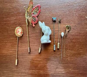 Vintage Hat Stick Pin Lot Bunny Rabbit Butterfly Cameo Gold Tone Monogram Letter - Picture 1 of 3