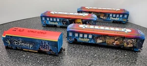 Hawthorne Village Disney Movie Magic Train Cars **LEGGERE DESCRIZIONE** - Foto 1 di 19