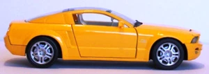 Yellow Ford Mustang GT 1/24 Motor Max Diecast Car New - Picture 1 of 5
