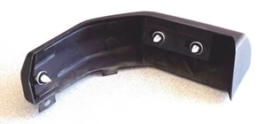 3 NEW right OR left 1999 to 2004 Land Rover Discovery Rear Bumper Finisher CLIPS - Picture 1 of 3