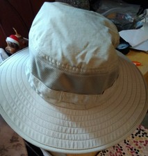dockers bucket hat