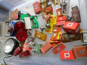 Bulbs and lamps - Picture 1 of 5