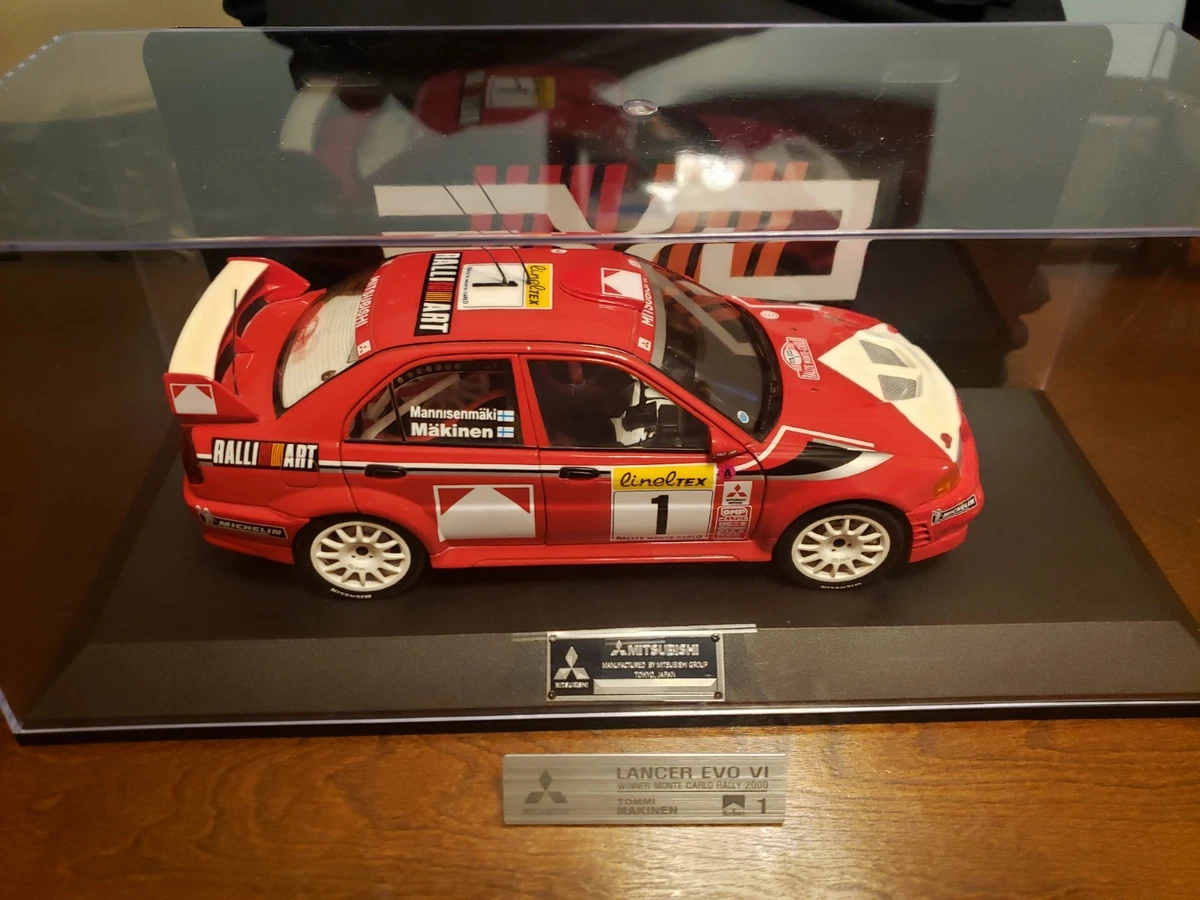 Preços baixos em AUTOart Mitsubishi 1:18 Escala Carros, caminhões