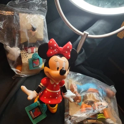 Mickey , Minnie Mouse and Goofy Applause Bobbleheads New With Tags - Image 1 of 4