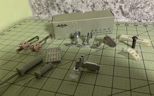 Singer Kenmore Sewing Supplies - Feet tools - Picture 1 of 8