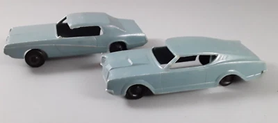 Juego de 2 coches de plástico JVZ Co. Post cereal de 3 pulgadas de largo Foto 1 de 4