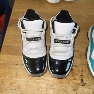 Nike Air Jordan 11 Retro Low Iridescent Emerald GS Größe 7Y 528896-145 - Bild 1 von 9