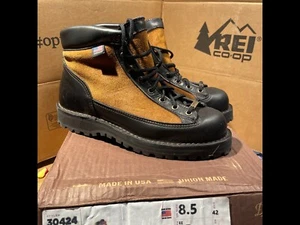 Danner Men's Light Revival Leather Gore-Tex Boot Wallowa 30424 8.5 EE MINT - Picture 1 of 9