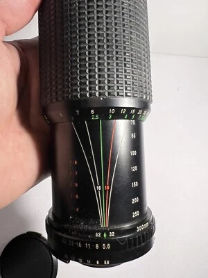 Lente macro 1:5,6 con zoom automático Aetna-Rokunar 75-300 mm, cañón Foto 1 de 4