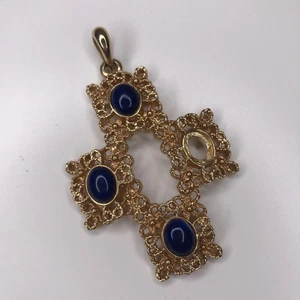 Sarah Coventry pendant Victoria Blue Cabochon Large Cross -Flawed Missing stone - Picture 1 of 9