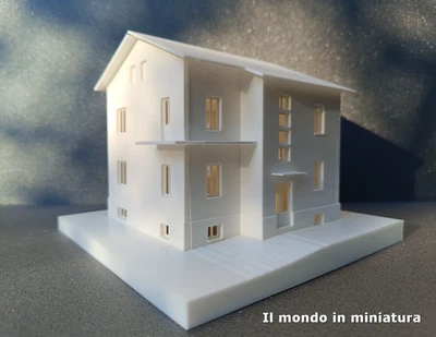 Casa a due piani quattro lati scala 1:87 - Immagine 1 di 4