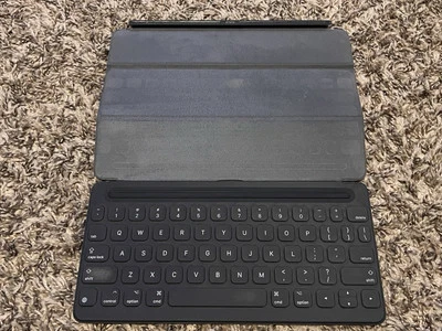 Apple Smart Keyboard for iPad Pro A1829 Black Gray - Image 1 of 4