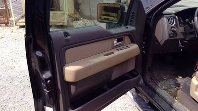 2010 Ford Truck F-150 Driver side Front Inner Door Trim Panel Tan Foto 1 de 4