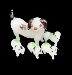 Hand Blown Dog Miniature Art Glass Mama Dog & Puppies Vintage TINY - Picture 1 of 14