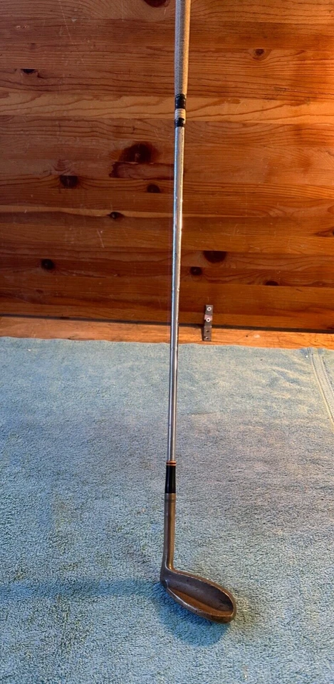 Brass Putter "The Hawke" 35" Right-handed Shot Steel Shaft - Image 1 of 4