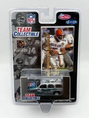 Tarjeta de novato White Rose Collectibles/Fleer DONAVON 1999 McNabb y camión del equipo Eagles Foto 1 de 4