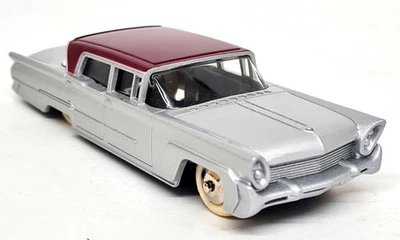 Coche modelo fundido a presión Atlas Dinky Toys 532 Lincoln Premiere plateado/rojo Foto 1 de 4