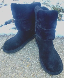 Koolaburra by UGG Suede Faux Fur Short Boots Dezi Black USA Size 8 - Picture 1 of 8