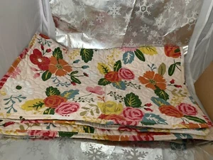 ❤️NEW Country Flowers 2 Standard Size Pillow Shams Envelope Bow Tie Closure - Picture 1 of 7