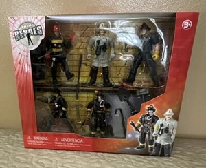 Toys R Us True Heroes FIRE FIGHTERS 5 Piece Set Plus Accessories 2011 NEW SEALED - Picture 1 of 10