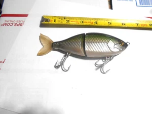 CUSTOM SIGNED GLIDE BAIT FISHING LURE TACKLE BOX FIND - Picture 1 of 4