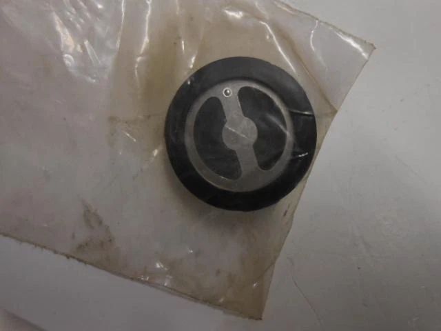 TAPA RESPIRADOR KAWASAKI 14069-2055   Foto 1 de 1