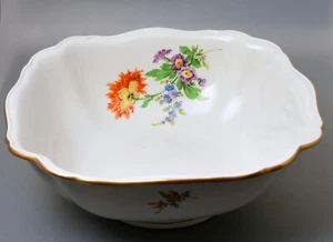 XL SCHALE SCHÜSSEL Meissen Blumenmalerei 3 bunte Blume Goldrand Neuer Ausschnitt - Bild 1 von 7