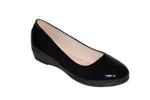 LADIES BLACK WEDGE SHOES WOMENS SLIP ON ROUND TOE OFFICE WORK UK SIZES 3-8 - Picture 1 of 6