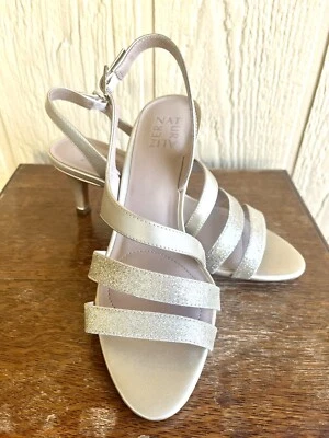 Sandalia de Vestido 9M Naturalizer Taimi Dorado Perla/Brillo - Caja Original, Usada Una Vez Foto 1 de 4