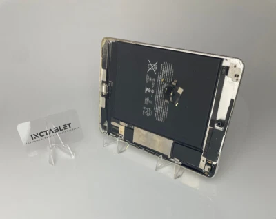 Apple iPad Mini 4th Gen 16GB Silver - Spares + Repairs Ref1134 - Image 1 of 4