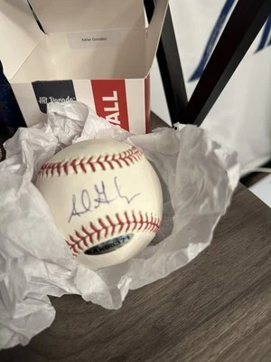 Бейсбольный мяч с автографом Адриана Гонсалеса подлинный - Изображение 1 из 3