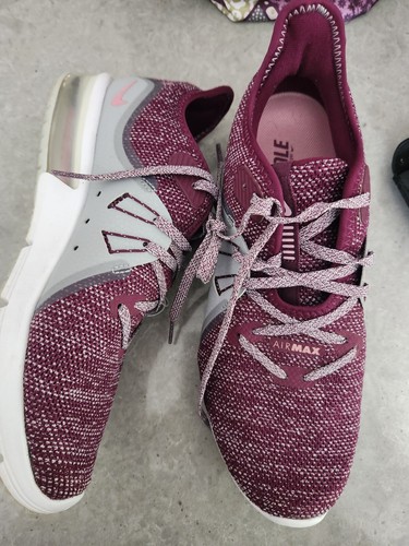 Scarpe da corsa Nike Air Max Sequent 3 donna 8 5 B(M) US Bordeaux rosa grigio ottime condizioni