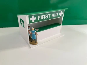 Edificio de postes de primeros auxilios escala 1:32 Ninco Scalextric Carrera SCX Slotcar - Imagen 1 de 8