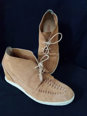 Crown 复古隐藏楔形棕褐色系带皮革莫卡辛短靴女士 8.5 M 码 — 第 1/4 张图片