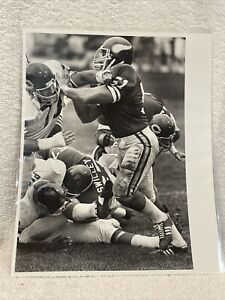 RARE 1 of 1 Jim Hough Minnesota Vikings 10-4-1981 Game Action Press Photo, NICE!