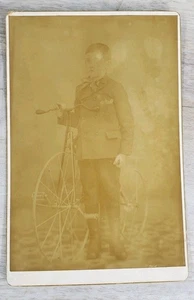 Altes antikes Foto Bild Junge mit Fahrrad - Bild 1 von 9