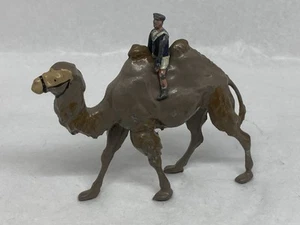 Boy In Sailors Suit Riding A Bactrian Camel By Britains (N Yel 508) Hole In Hump - Imagen 1 de 11