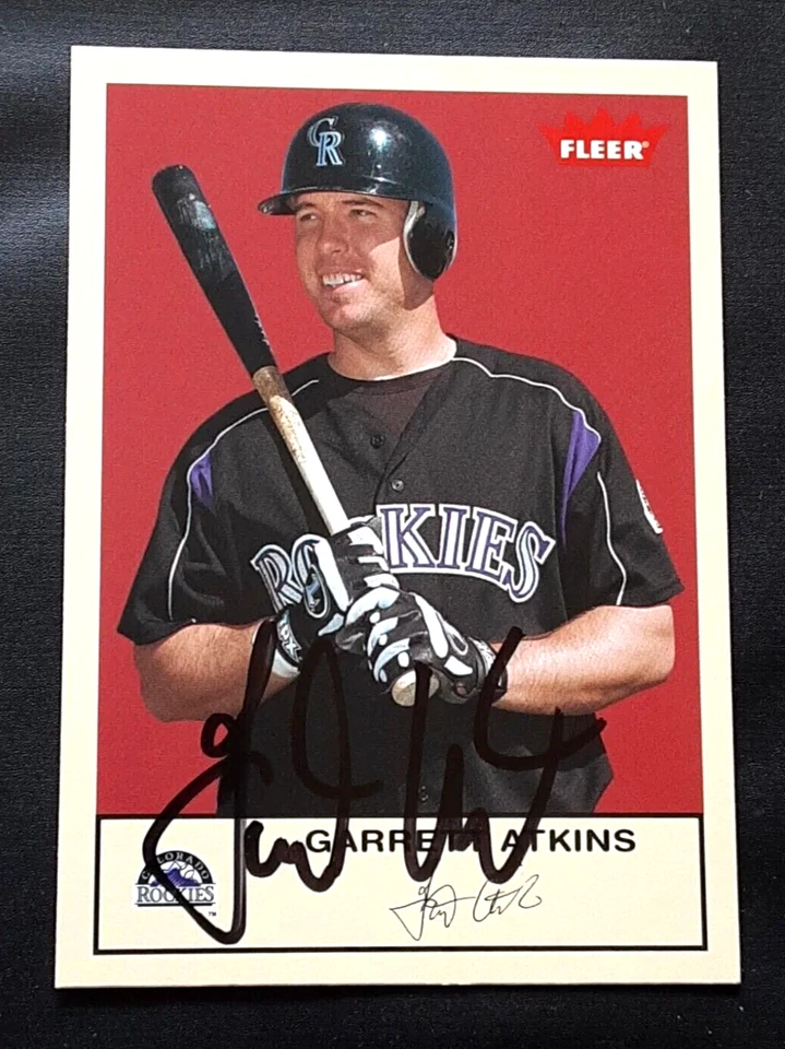 TARJETA DE BÉISBOL FIRMADA AUTOGRAFIADA POR GARRETT ATKINS COLORADO ROCKIES SLUGGER  Foto 1 de 1