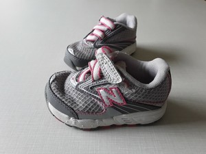 Las mejores ofertas en Nos New Balance Bebé Rosa 5 Zapato | eBay