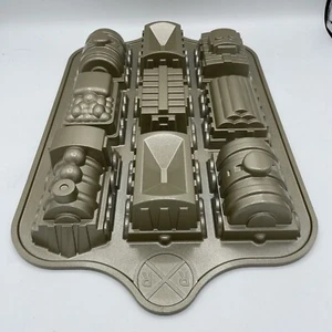 Coches de carga Nordic Ware Platinum Collection 9-Christmas Mini Cake Pan - Imagen 1 de 23