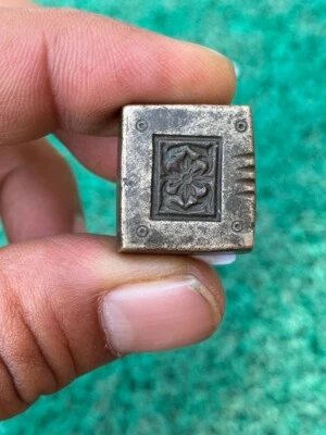 1800s Ancient Rare Bronze Hand Carved Beautiful Floral Figured Jewelry Mold Die - Image 1 of 4